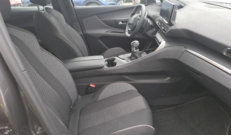 
								PEUGEOT 3008 1.5 BlueHDi S&S Active Pack lleno									