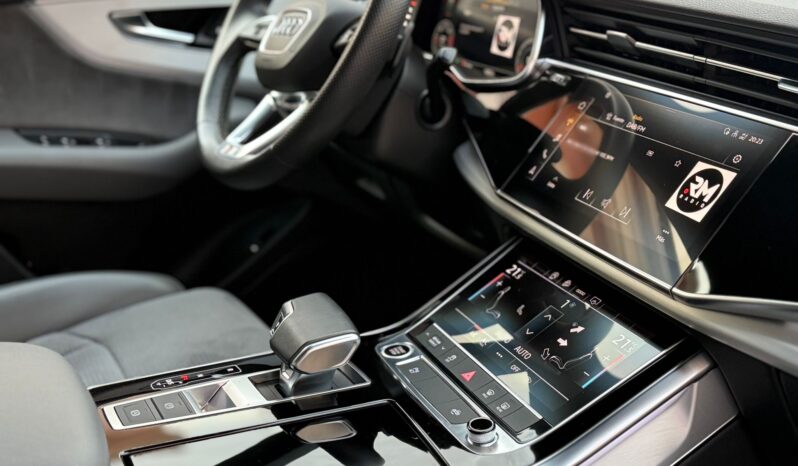 
								AUDI Q8 45 TDI QUATRO BLACK EDITION lleno									