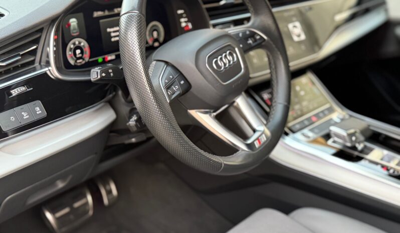 
								AUDI Q8 45 TDI QUATRO BLACK EDITION lleno									