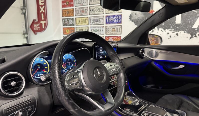 
								MERCEDES GLC COUPE 220d 4MATIC lleno									